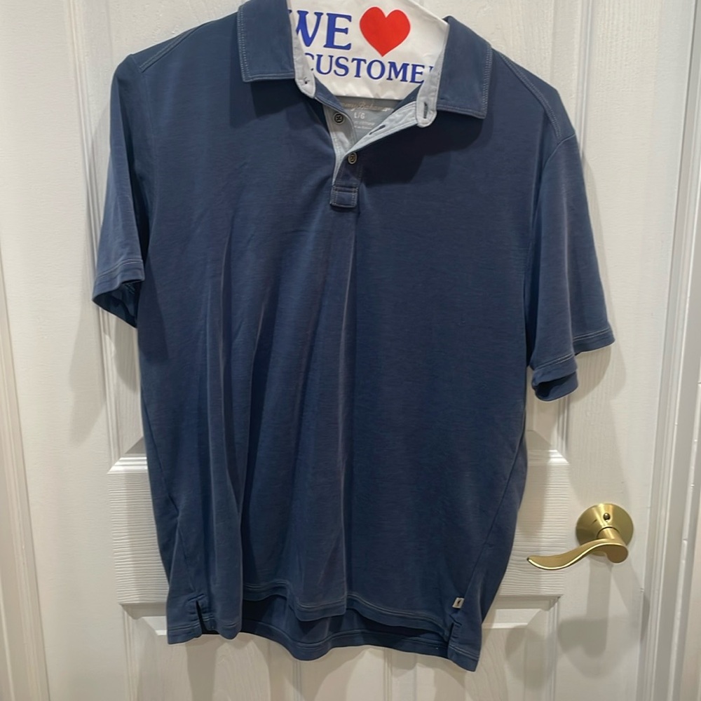 ☀️2/$15☀️ Tommy Bahama super soft polo